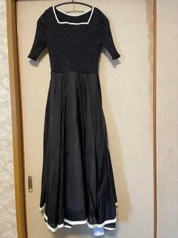 [ 미착용 택 포함 ] 도킹 원피스 니트 튤 바이컬러