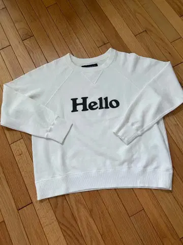 새상품급 MADISONBLUE HELLO SWEAT 01 화이트