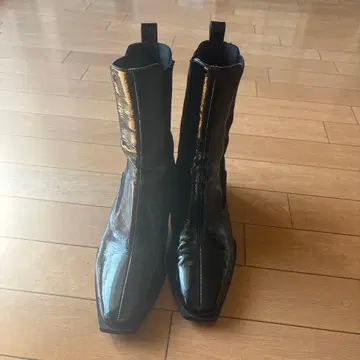 ZARA 에나멜 사이드 고어 부츠 37 블랙