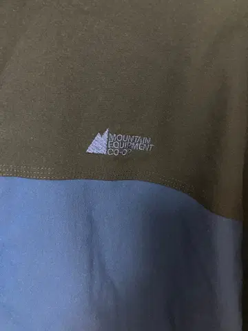 마운틴 이큅먼트 코 자켓 블랙 파랑