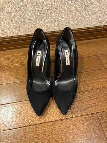 DIANA 블랙 스웨이드 하이힐