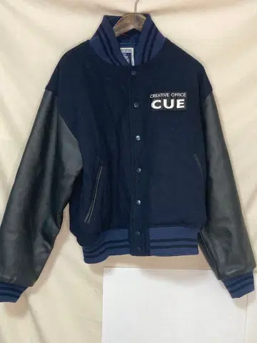 BOSS 리미티드 에디션 바시티 자켓 네이비