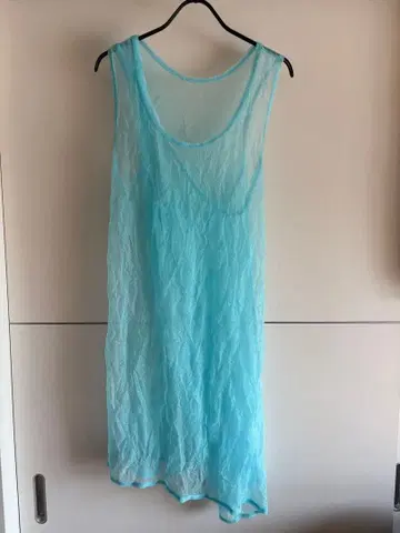 LIMI Feu 시어 슬리브리스