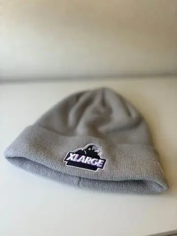 XLARGE 그레이 니트 모자