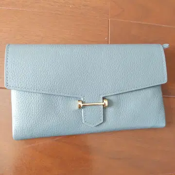 그레이 가죽 플랩식 장지갑