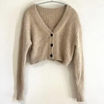 베이지 울 가디건 긴팔