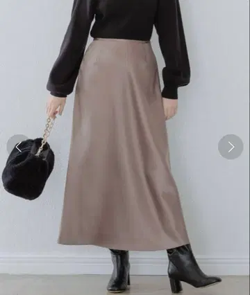 A part by 광택 내로우 스커트 브라운