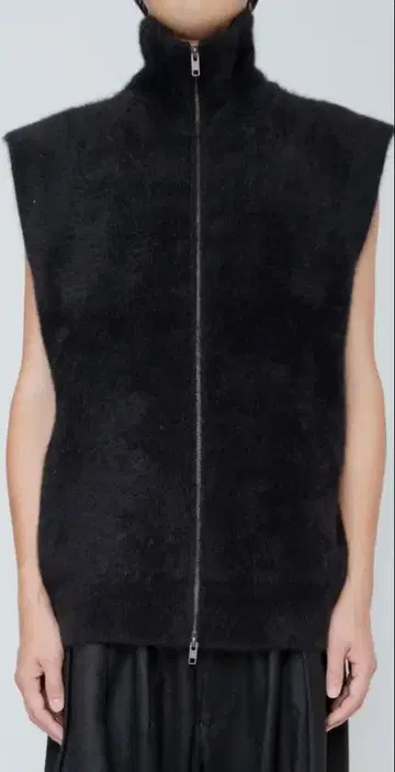 RAINMAKER FOX CASHMERE ZIP-UP VEST 2025