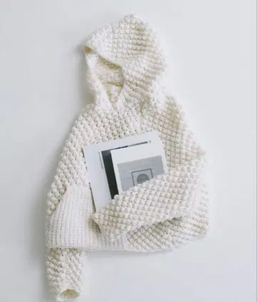 갤러리 바이 GALERIE VIE 화이트 팝콘 니트 후디