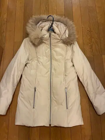 theory 베이지 퍼 포함 다운 자켓