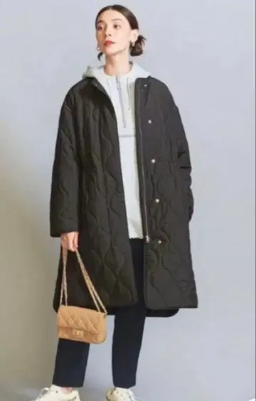 BEAUTY&YOUTH 퀼팅 노카라 코트