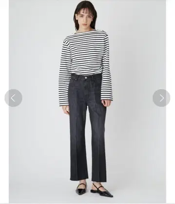 미라 오웬 센터 컷 슬릿 스트레이트 데님 팬츠