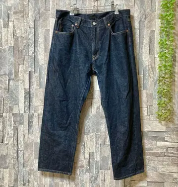 초 다크 네이비 UNIQLO 유니클로 레귤러 핏 청바지 셀비지 W35