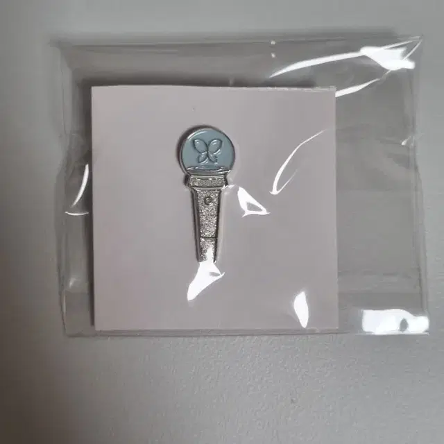 에스파 도쿄돔 하이퍼라인 닝닝 응원봉 뱃지 헐값에 판매합니다