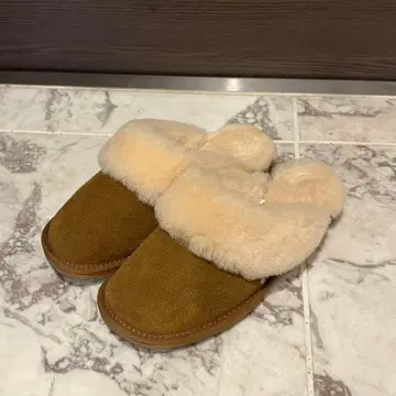 EMU Australia 무스탕 신발