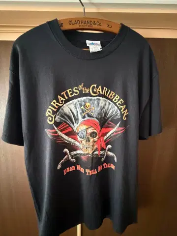 캐리비안의 해적 T셔츠 해외 디즈니 리조트