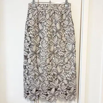 jusglitty 레이스 타이트 스커트 1 플라워 스커트