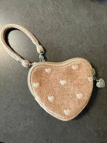 FEILER 페이러 러브러리 하트 하트형 파우치 베이지