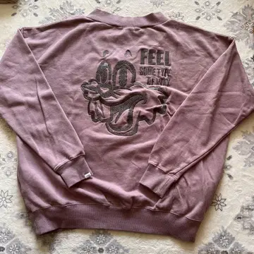 GYDA [ 새상품 ] V넥 트레이닝복