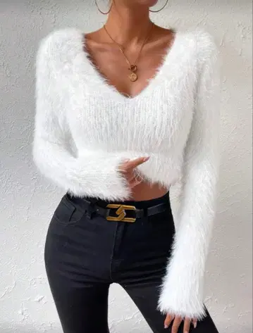 퍼 느낌 V넥 긴팔 상의