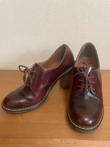 [ 초레어 컨디션 최상 ] 닥터마틴 JINELLE [ UK5 ] 3홀 힐