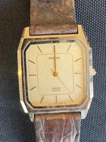 CITIZEN EXCEED 쿼츠 손목시계