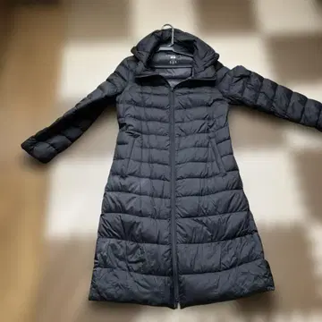 유니클로 울트라 라이트 다운 롱 코트