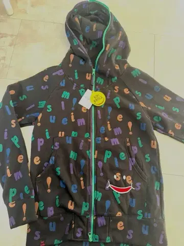 UP!SMILE 속기모 컬러풀 문자 프린트 후드 부착 후드티