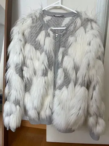 ZARA 퍼 니트 자켓 화이트/그레이