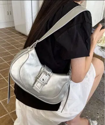 A'GEM/9 x .kom 백 실버