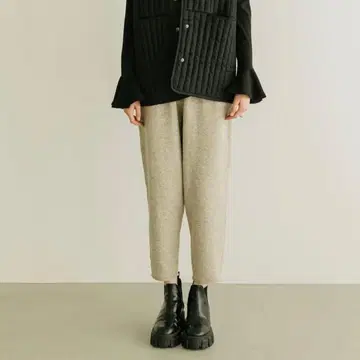 카베사 로쏘 라운드 실루엣 니트 팬츠 라이트 그레이 38