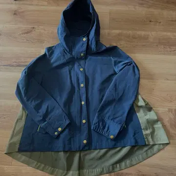 그랜터블 스콧 클럽 바이컬러 이소재 플리츠 마운틴 파카