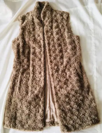 띠어리 류 인조 모피 롱베스트 미착용