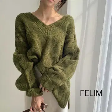 FELIM 페림 V넥 케이블 니트 알파카 울