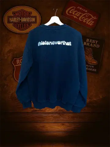 [ 적자 판매! ] thisisneverthat 로고 맨투맨