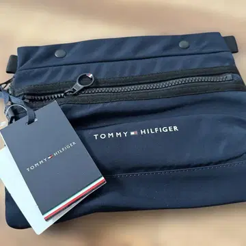 Tommy Hilfiger 숄더백 네이비