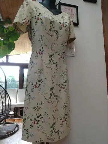 TOKYO STYLE 꽃무늬 반팔 무릎 기장 원피스