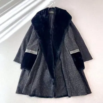 에이코 콘도 트위드 인조 모피 패치워크 A라인 코트