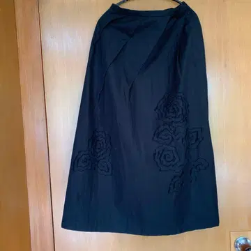 HO MMA 혼마 플레어 스커트