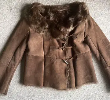 에스트네이션 비스 무스탕 숏코트 양가죽 브라운