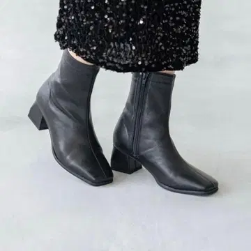 menue welleg 스퀘어토 사다리꼴 힐 숏부츠 LL