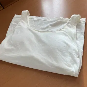 무인양품 가슴 볼륨을 줄여주는 브라 탱크탑