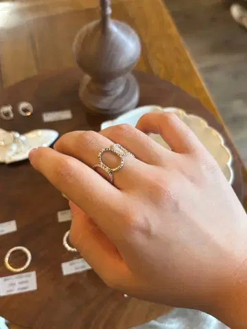 실버 오픈 반지 텍스처 마감