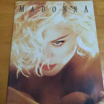 마돈나 월드 투어 1990 팜플렛