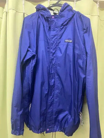 파타고니아 보라색 나일론 자켓 후드 부착