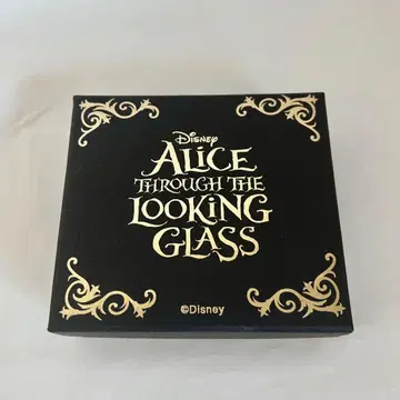 앨리스 인 원더랜드 회중시계