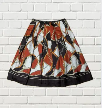 체인 패턴 플레어 스커트 무릎 기장 [ 무료배송 ]