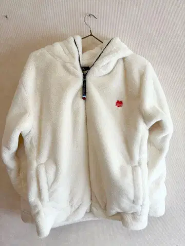 LUXE/R 플리스 자켓 화이트