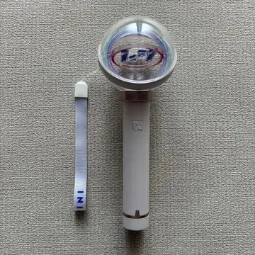 INI 공식 응원봉