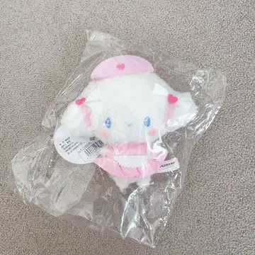 산리오  코기뮨 마스코트 키링 간호사